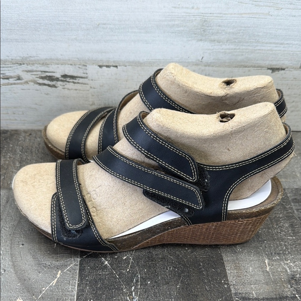 Clacks Collections 9 M Womens Soft Cushion Wedge Black Sandals Sling Backs Flex